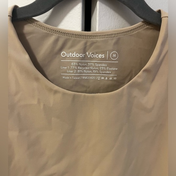 Outdoor Voices Zoom Crop Top - Picture 2 of 3